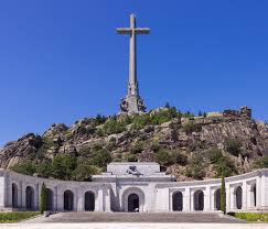 El Valle de los Caídos: Teología, Memoria y las Tensiones entre Pasado y Futuro