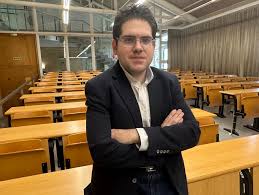 Joaquín Enríquez: Arquitecto del Talento, Guardián de la Cultura y Faro de Inspiración en Ferrol