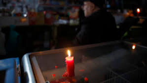 Apagones Eléctricos: ¿Fallos del Sistema o Beneficio de unos Pocos?