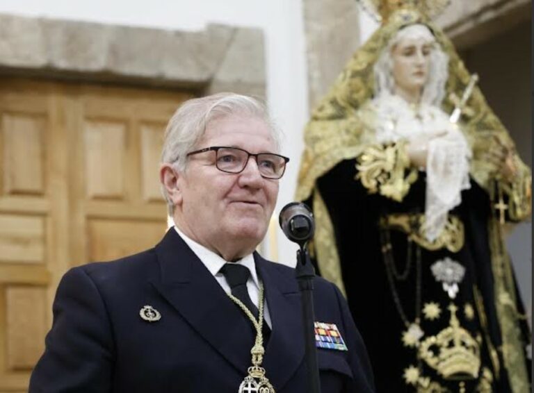 «Un Llamado a la Esencia: La Voz del Almirante Ignacio Frutos en Honor a la Semana Santa»