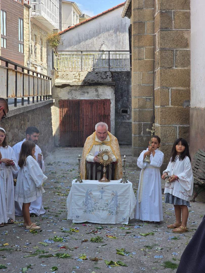 Con olor a oveja y sabor a maná: la pastoral viva de Benito Fernández Méndez