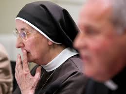 El Silencio Rígido: Sadismo, Autoritarismo y Patología en la Vida Religiosa Femenina