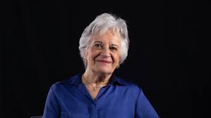 Renovar la Confianza Perdida: Victoria Camps ante la Crisis Moral Contemporánea a la Luz del Evangelio